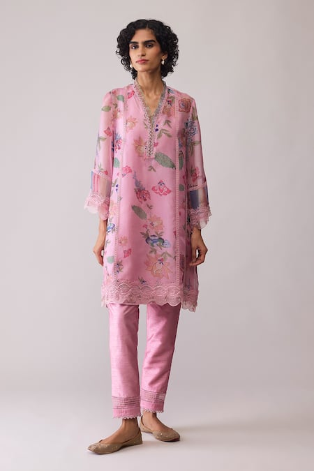 Shop_Bunka_Pink Organza Embroidery, Lace V-neck Farida Print Kurta Set _Online_at_Aza_Fashions