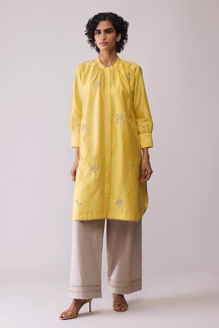 Bunka Yellow Chanderi Embroidery Round Neck Ina Kurta And Pant Set
