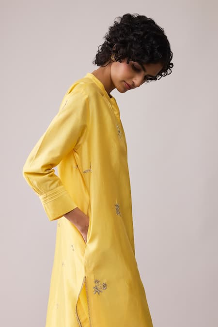 Shop_Bunka_Yellow Chanderi Embroidery Round Neck Ina Kurta And Pant Set _Online_at_Aza_Fashions