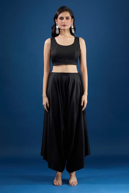 Buy_Prisho_Black Embroidery Round Neck Kaftan Set _Online_at_Aza_Fashions