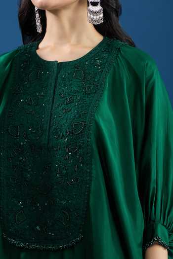 Prisho_Green Embroidery Round Neck Bottle Designer Kaftan And Pant Set _at_Aza_Fashions