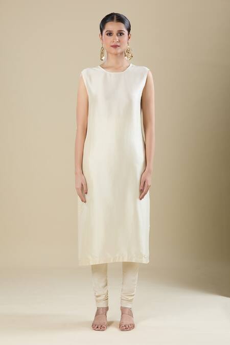 Buy_Anamika Khanna_Ivory Embroidery Round Neck Kurta Set_Online_at_Aza_Fashions