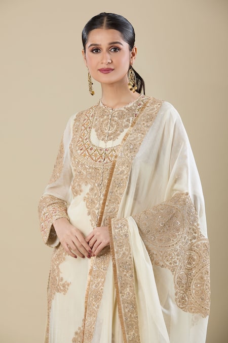Shop_Anamika Khanna_Ivory Embroidery Round Neck Kurta Set_Online_at_Aza_Fashions