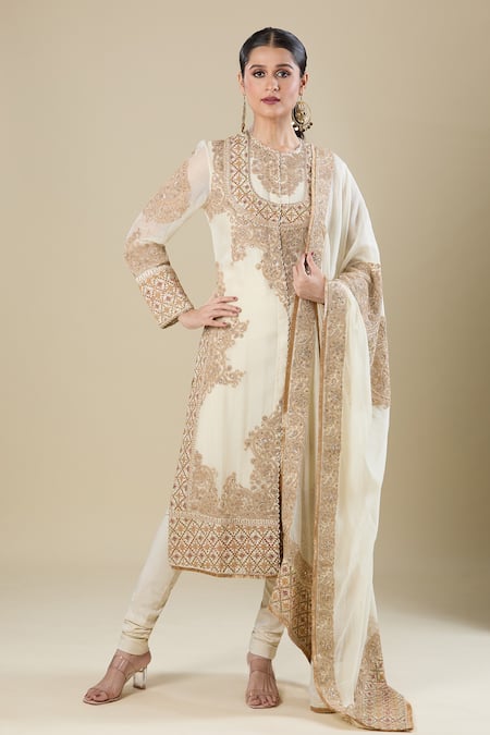 Anamika Khanna Ivory Embroidered Kurta Set 