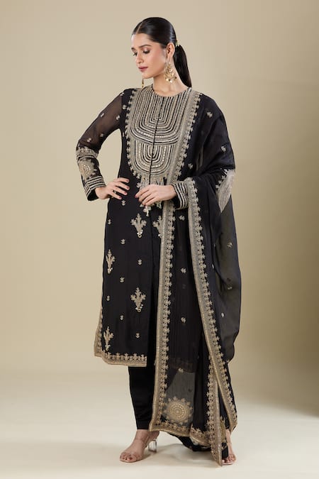 Anamika Khanna Embroidered Black Kurta Set 