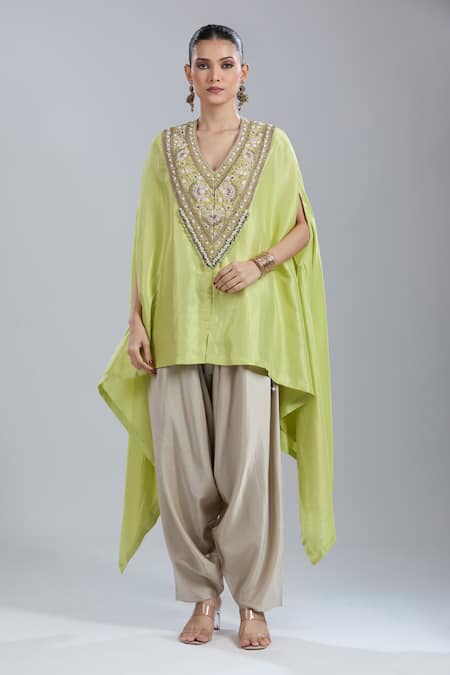 Prisho Green Embroidery, Sequins V-neck Resham Work Kaftan Set Online at Aza Fashions Prisho_Green Embroidery, Sequins V-neck Resham Work Kaftan Set _Online_at_Aza_Fashions