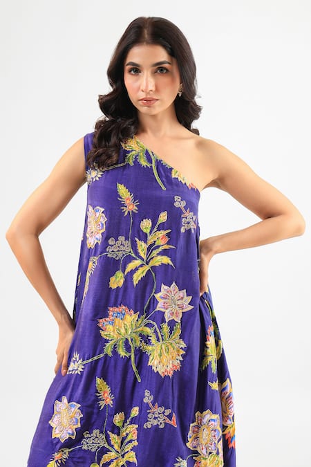 Buy_Amrood_Blue Silk Embroidery Asymmetric Royal Floral Kurta And Flared Pant Set _Online_at_Aza_Fashions