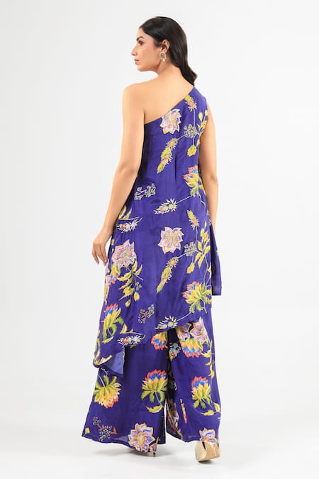 Amrood Royal Blue Floral Kurta & Flared Pant Set 