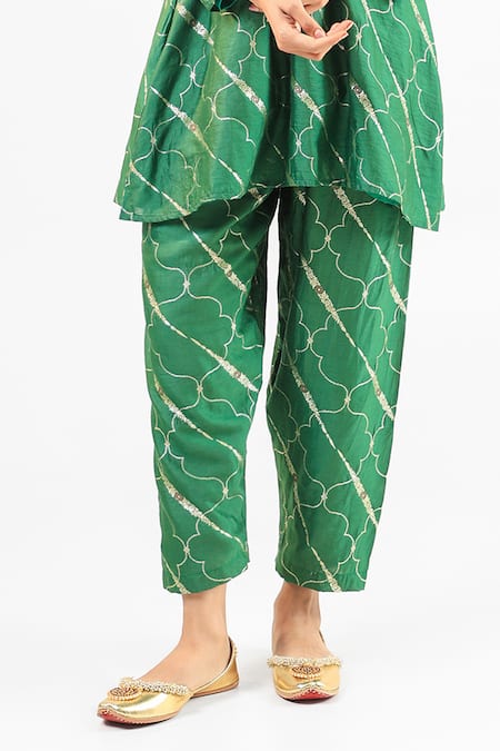 Shop_Amrood_Green Embroidery Round Neck Deep Pure Banarsi Kurta Set 