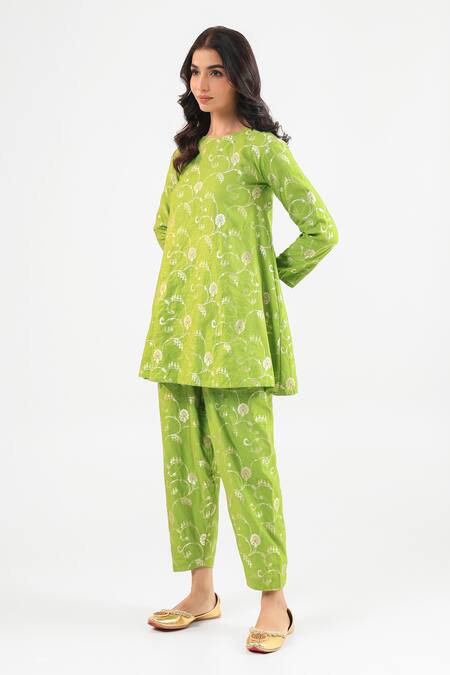 Buy_Amrood_Green Embroidery Round Neck Pure Banarsi Kurta Salwar Set 