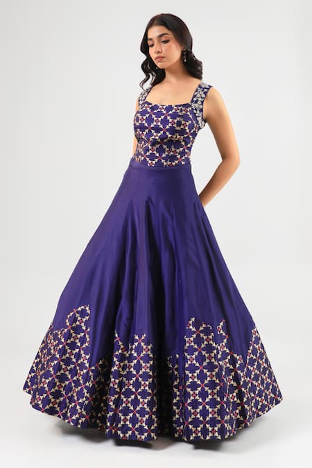 Amrood_Blue Embroidery Square Neck Designer Deep Lehenga Set _Online_at_Aza_Fashions