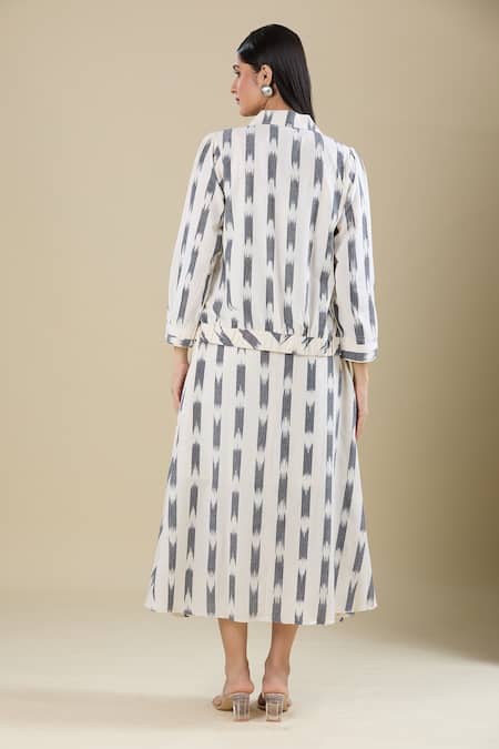 Buy Naintara Bajaj Cream Scoop , Open Ikat Handloom And Black Dress With Jacket Online at Aza Fashions Buy_Naintara Bajaj_Cream Scoop , Open Ikat Handloom And Black Dress With Jacket _Online_at_Aza_Fashions