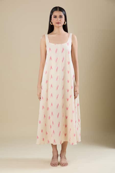 Buy_Naintara Bajaj_Pink Round Neck Ikat Handloom Jacket And Dress Set 