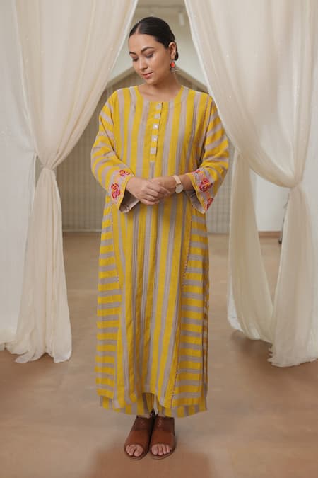 Rekha Agra Yellow Striped Kurta Pant Set 