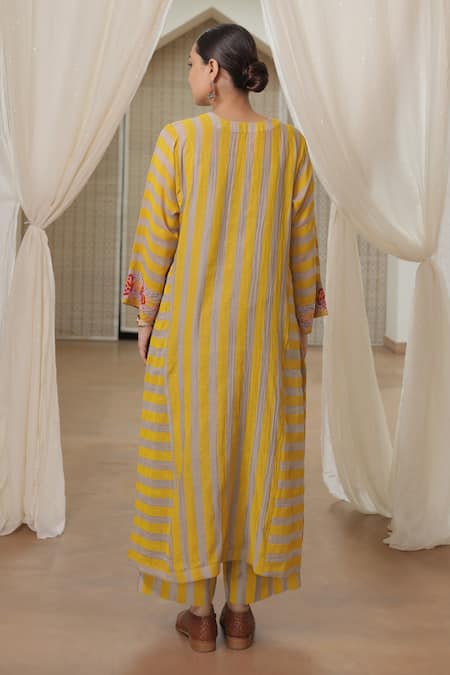 Rekha Agra Yellow Striped Kurta Pant Set 