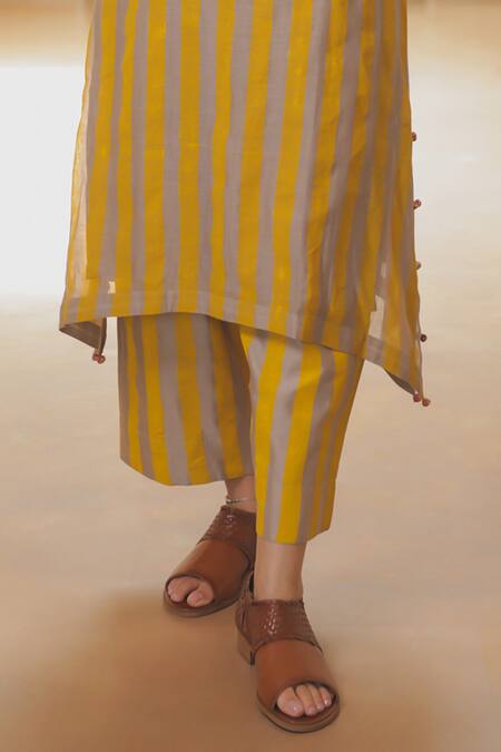 Rekha Agra_Yellow Chanderi, Silk, Cotton Embroidery Collared Hand Block Printed Kurta Set _Online_at_Aza_Fashions