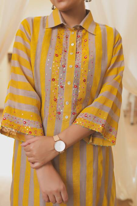 Buy_Rekha Agra_Yellow Chanderi, Silk, Cotton Embroidery Collared Hand Block Printed Kurta Set _Online_at_Aza_Fashions