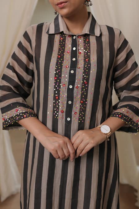 Rekha Agra_Black Chanderi Silk, Cotton Sequins Collared Hand Block Printed Kurta Set _Online_at_Aza_Fashions