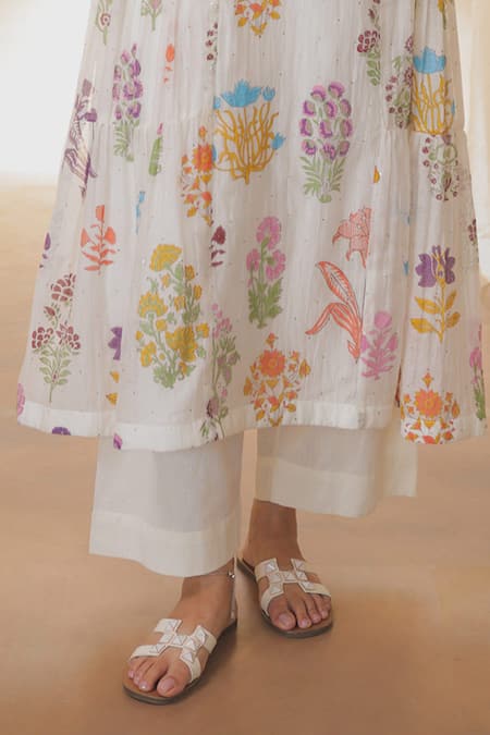 Rekha Agra_White Mukaish, Chanderi, Cotton Embroidery, Gota Patti Floral A-line Kurta Set _Online_at_Aza_Fashions