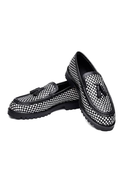 Shutiq Black Tassels Tessera Loafers 