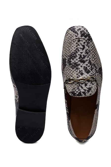 Shutiq Prism Leopard Print Loafers 