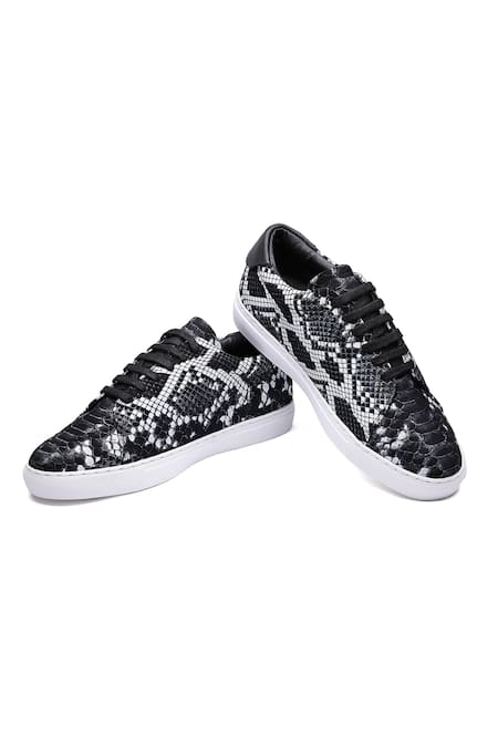 Shutiq Black Zellona Textured Sneakers 