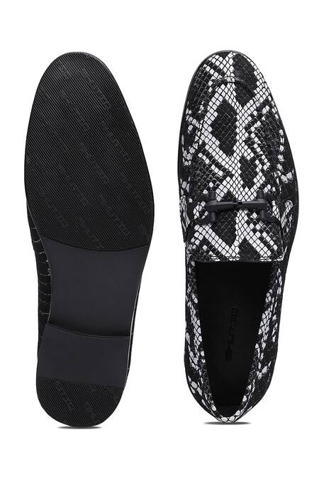 Shutiq Baoli Zellona Leather Loafers 