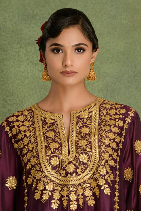 Shop saina kapoor Wine Chanderi Embroidery Split V-neck Choga Kurta Set Online at Aza Fashions Shop_saina kapoor_Wine Chanderi Embroidery Split V-neck Choga Kurta Set _Online_at_Aza_Fashions