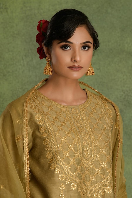 Buy saina kapoor Green Chanderi Embroidery Round Neck Beige Kurta Set Online at Aza Fashions Buy_saina kapoor_Green Chanderi Embroidery Round Neck Beige Kurta Set _Online_at_Aza_Fashions