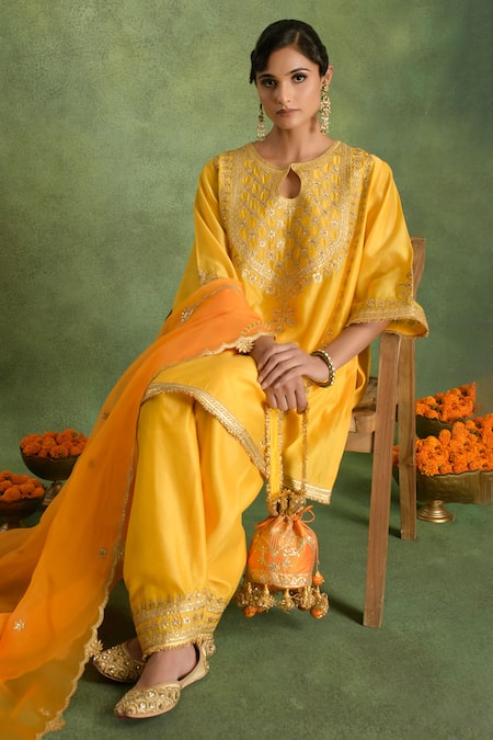 Shop_saina kapoor_Yellow Chanderi Embroidery, Zari Keyhole Neck Choga Kurta Set _Online_at_Aza_Fashions