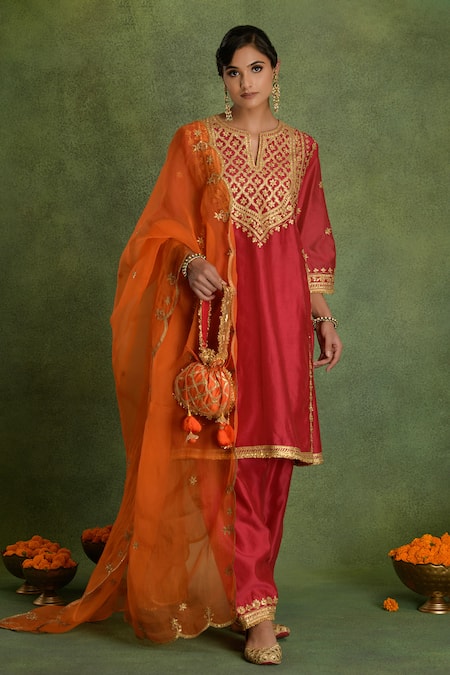 Saina Kapoor Pink Chanderi Embroidery Split V-neck Choga Kurta Set