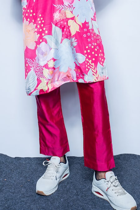 Rishi and Vibhuti_Fuchsia Chanderi Embroidery, Tassels Canvas Collar Kurta Set _Online_at_Aza_Fashions