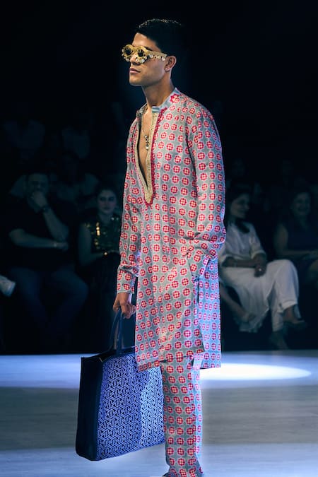 Rishi and Vibhuti_Magenta Crepe Sequins Regalia Kurta Set  _Online_at_Aza_Fashions