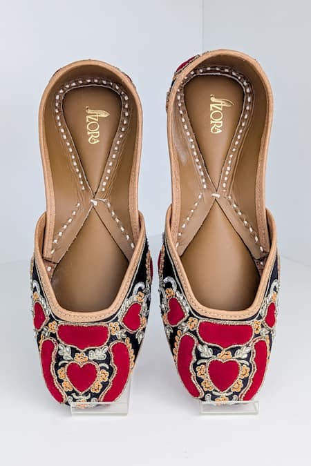 Azora_Black Dilkush And Red Embroidered Juttis _Online_at_Aza_Fashions