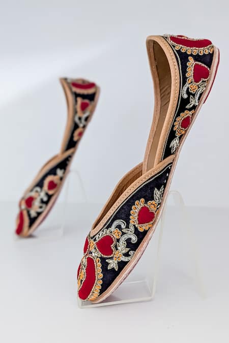 Azora_Black Dilkush And Red Embroidered Juttis _at_Aza_Fashions