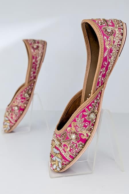 Azora_Pink Shiddat Embroidered Raw Silk Juttis _Online_at_Aza_Fashions