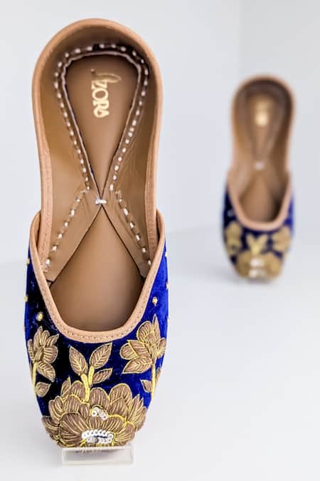Azora_Blue Gulbahar Velvet Juttis _Online_at_Aza_Fashions