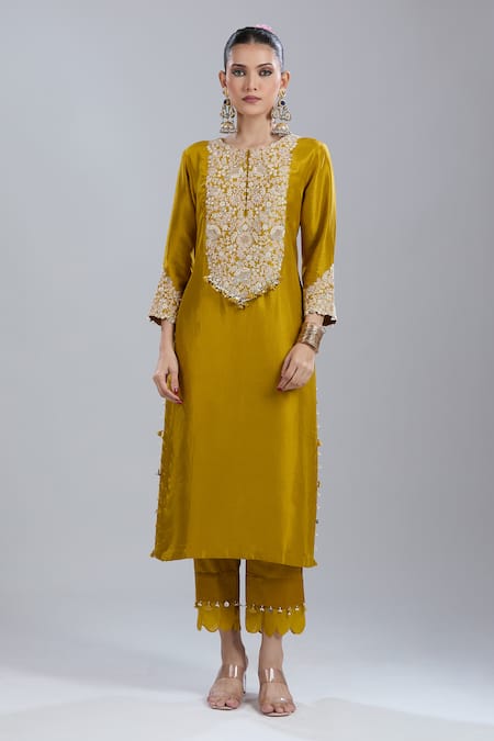 Buy_Prisho_Yellow Embroidery, Tassels Round Neck Kurta Pant Set _Online_at_Aza_Fashions