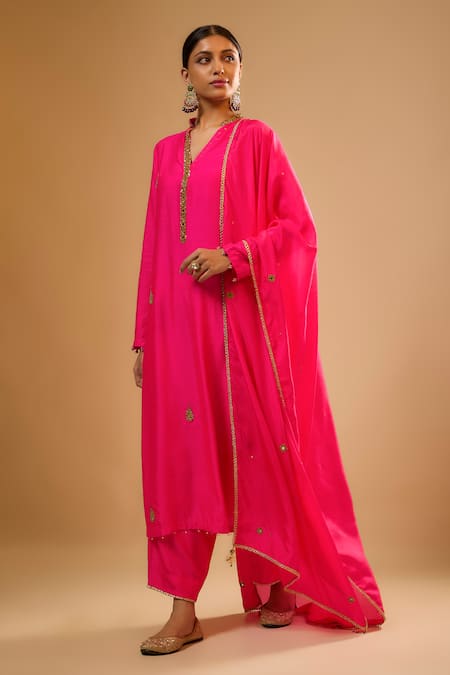 Label Niti Bothra Embroidered Kurta With Pant 