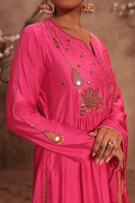 Buy_Label Niti Bothra_Pink Silk Sequins, Embroidery Round Neck Kurta With Pant 