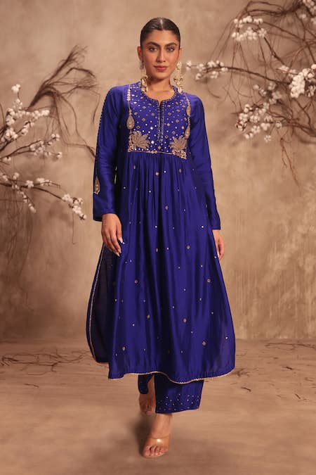 Buy_Label Niti Bothra_Blue Silk Embroidery, Sequins Round Neck Kurta With Pant _Online_at_Aza_Fashions