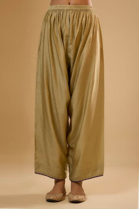 Buy_Label Niti Bothra_Green Silk Embroidery Mandarin Collar Butti Kurta With Pant _Online_at_Aza_Fashions