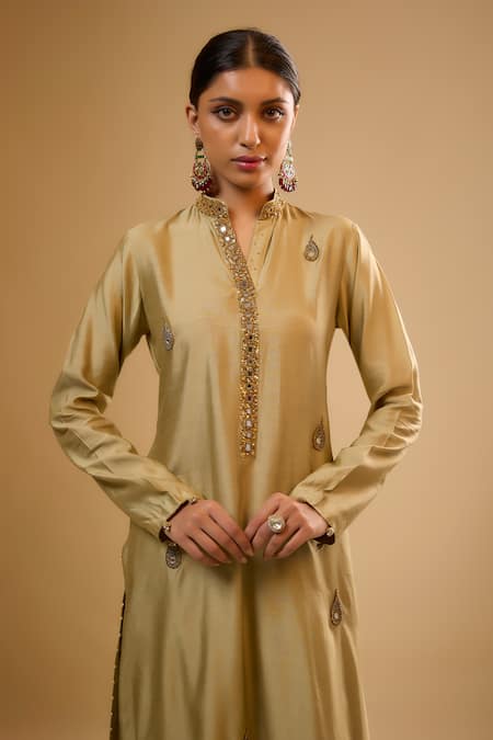 Shop_Label Niti Bothra_Green Silk Embroidery Mandarin Collar Butti Kurta With Pant _Online_at_Aza_Fashions