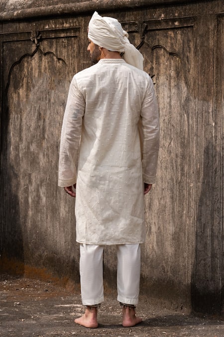 Preevin Off White Big Border Full Embroidered Kurta With Pant 