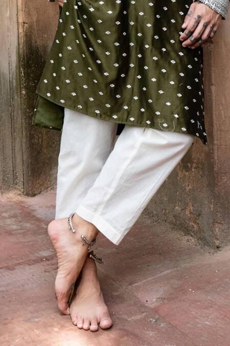 Preevin Olive Green Chanderi Silk, Cotton Embroidery Big Border Full Kurta With Pant Online at Aza Fashions Preevin_Olive Green Chanderi Silk, Cotton Embroidery Big Border Full Kurta With Pant _Online_at_Aza_Fashions