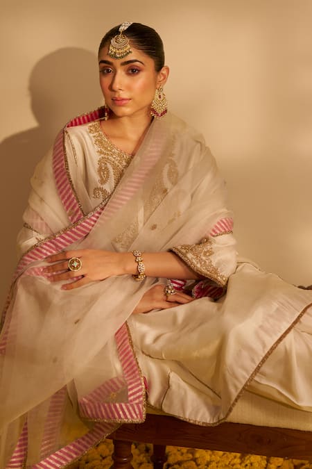 Buy Sheetal Batra Ivory Silk Organza Embroidery Round Neck Ayra Kurta Set Online at Aza Fashions Buy_Sheetal Batra_Ivory Silk Organza Embroidery Round Neck Ayra Kurta Set _Online_at_Aza_Fashions