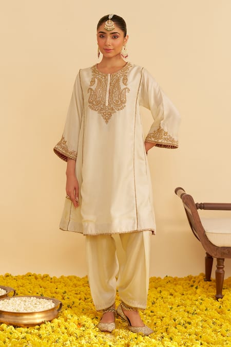 Shop Sheetal Batra Ivory Silk Organza Embroidery Round Neck Ayra Kurta Set Online at Aza Fashions Shop_Sheetal Batra_Ivory Silk Organza Embroidery Round Neck Ayra Kurta Set _Online_at_Aza_Fashions