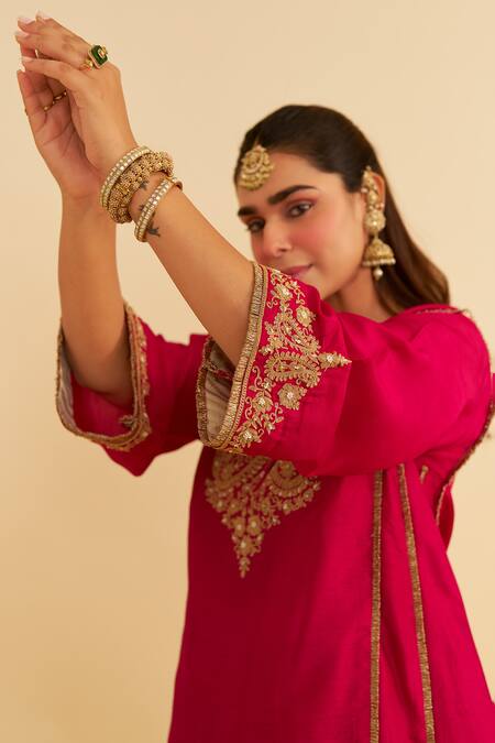 Sheetal Batra Pink Silk Embroidery Round Neck Ayra Kurta Set Online at Aza Fashions Sheetal Batra_Pink Silk Embroidery Round Neck Ayra Kurta Set _Online_at_Aza_Fashions