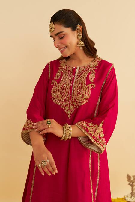 Shop Sheetal Batra Pink Silk Organza Embroidery Round Neck Ayra Kurta Set Online at Aza Fashions Shop_Sheetal Batra_Pink Silk Organza Embroidery Round Neck Ayra Kurta Set _Online_at_Aza_Fashions