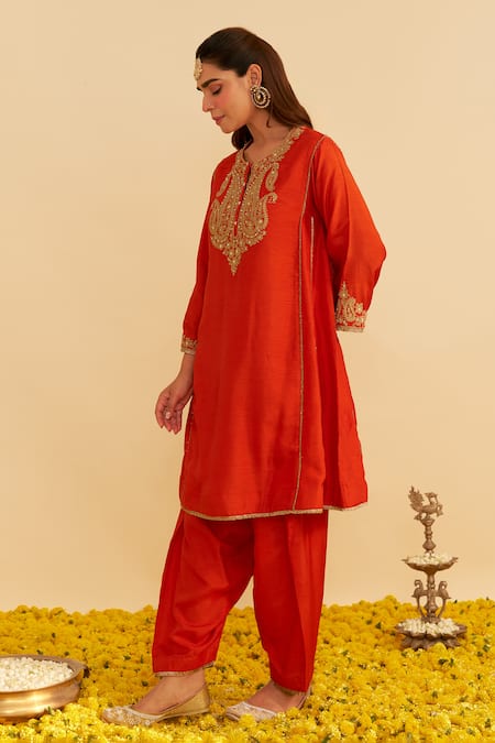 Shop Sheetal Batra Orange Embroidery Round Neck Ayra Kurta With Salwar Online at Aza Fashions Shop_Sheetal Batra_Orange Embroidery Round Neck Ayra Kurta With Salwar _Online_at_Aza_Fashions